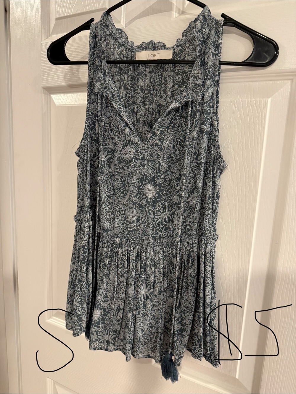 LOFT Blue Floral Sleeveless Peplum Top